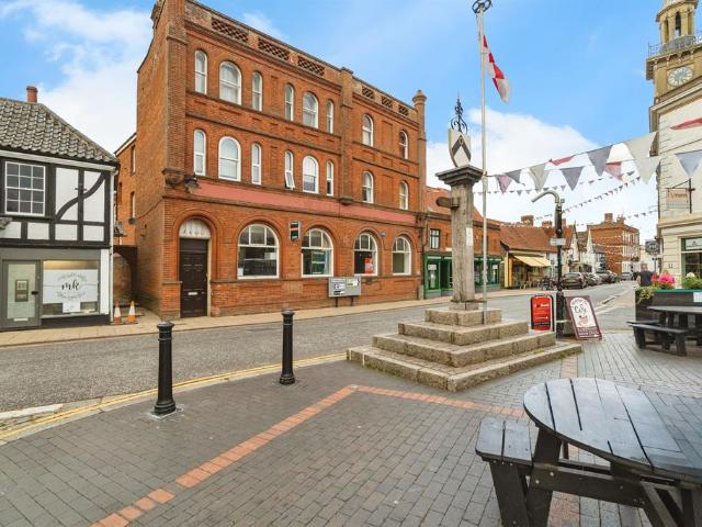 1 bedroom flat for sale
