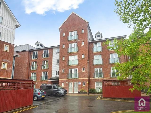 1 bedroom flat for sale