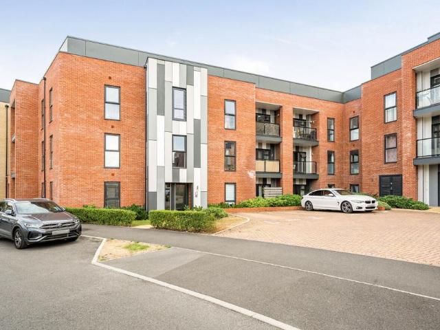 1 bedroom flat for sale
