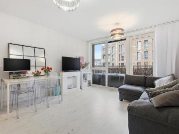 1 bedroom flat for sale