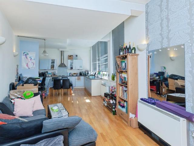 1 bedroom flat for sale