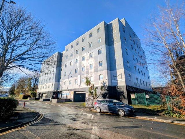 1 bedroom flat for sale