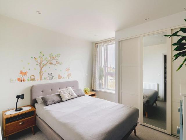1 bedroom flat for sale