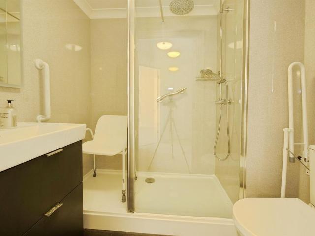 1 bedroom flat for sale