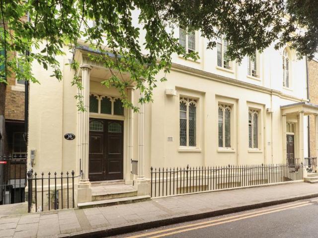 1 bedroom flat for sale