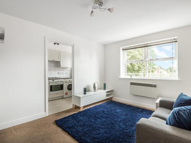 1 bedroom flat for sale