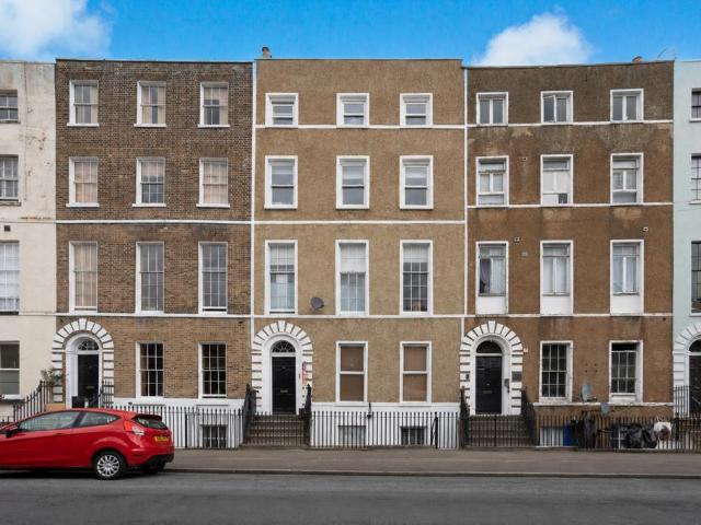 1 bedroom flat for sale