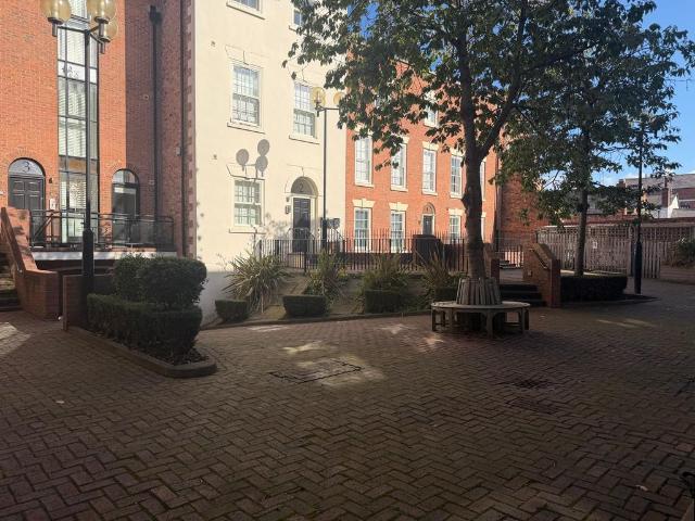1 bedroom flat for sale