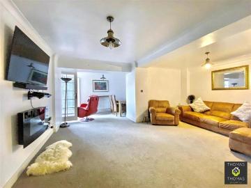 Gloucester, Gloucestershire county, Southdowns