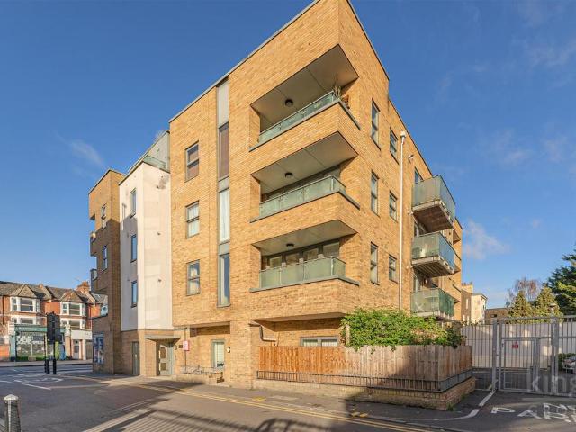 1 bedroom flat for sale