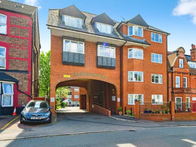 1 bedroom flat for sale
