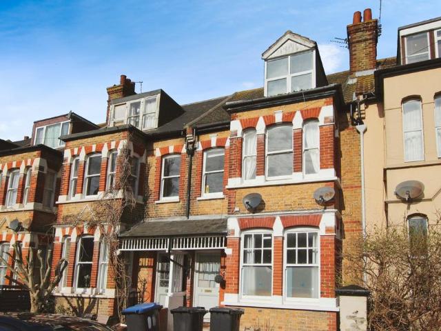 1 bedroom flat for sale