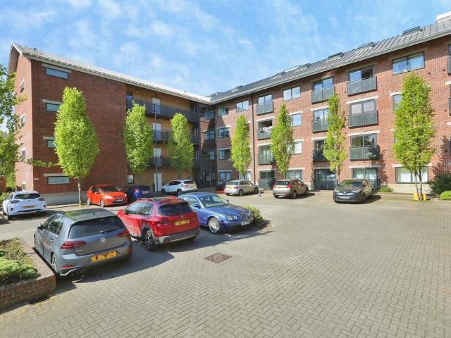 1 bedroom flat for sale