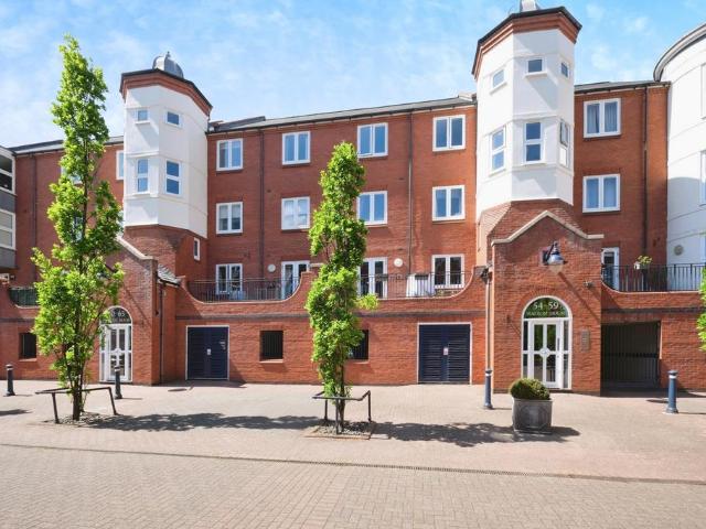 1 bedroom flat for sale