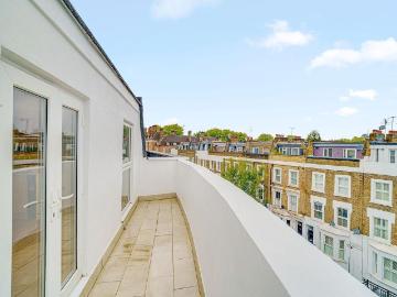Wendell Park, London, Greater London - Balcony