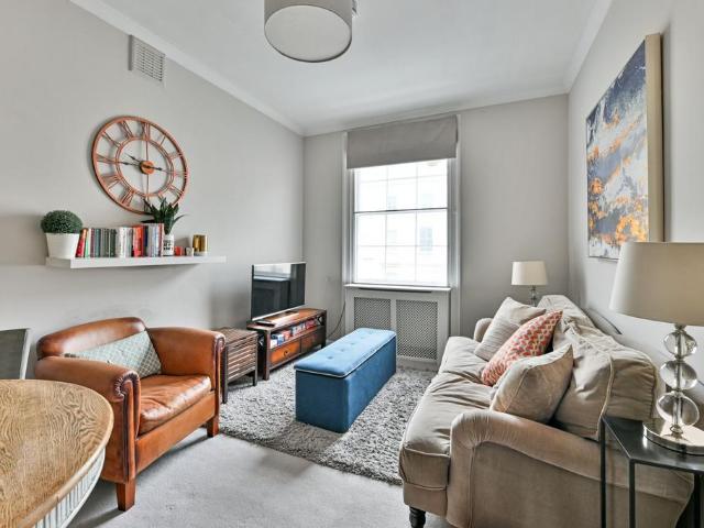 1 bedroom flat for sale