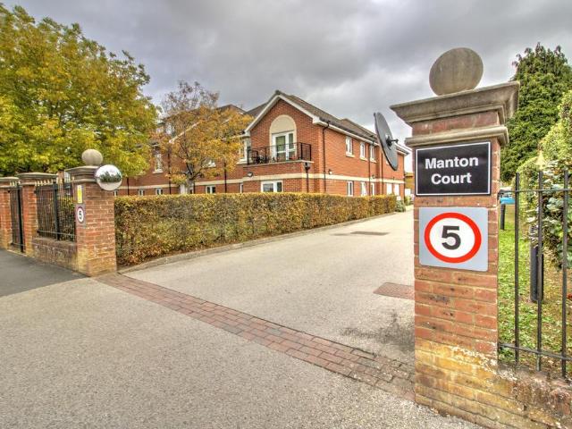 1 bedroom flat for sale