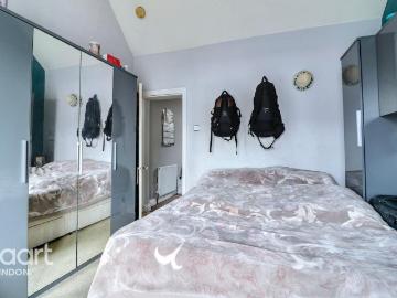 1 bedroom flat for sale