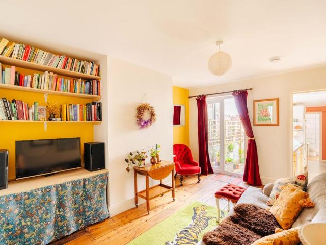 1 bedroom flat for sale
