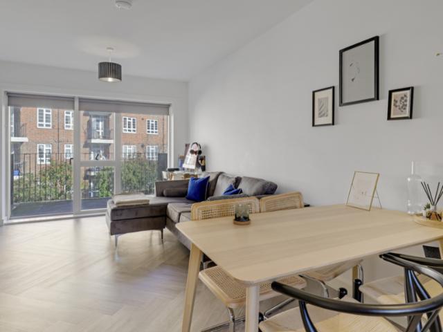 1 bedroom flat for sale