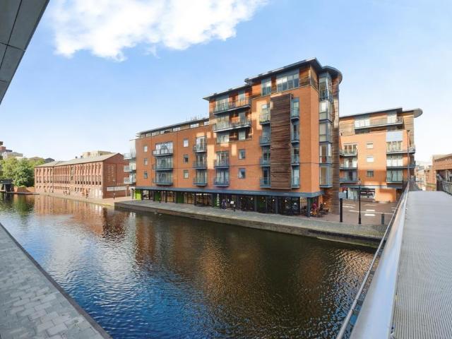 1 bedroom flat for sale