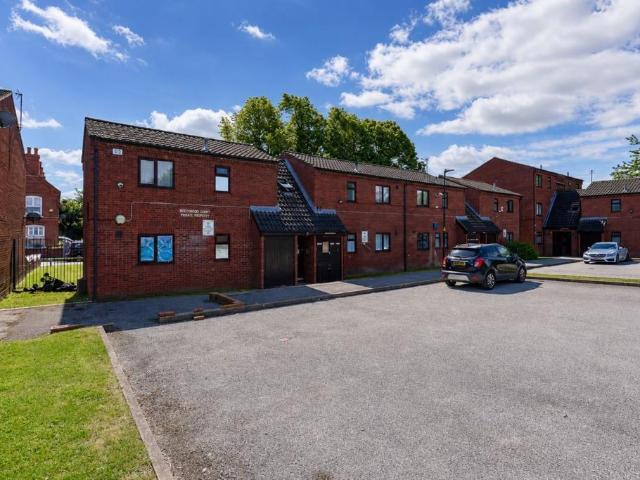 1 bedroom flat for sale