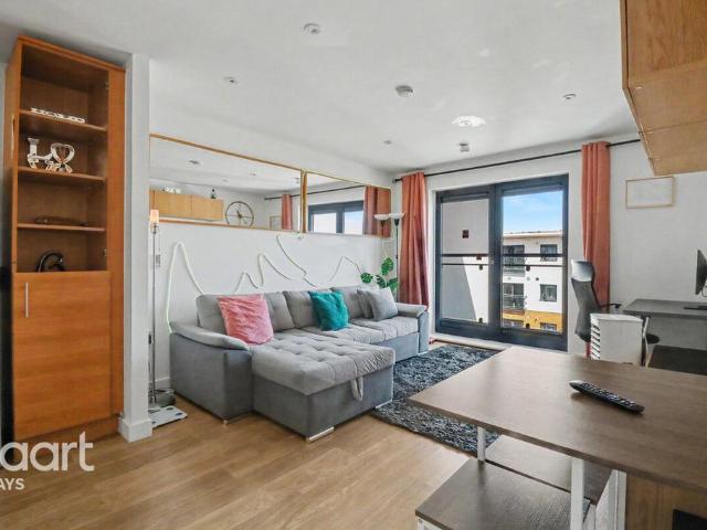 1 bedroom flat for sale