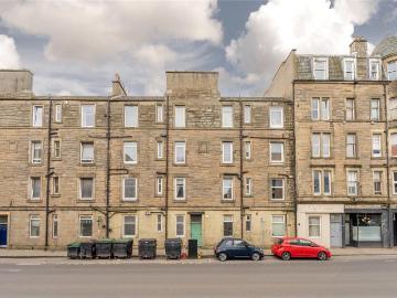 Edinburgh, Shetland - Garden, Fireplace