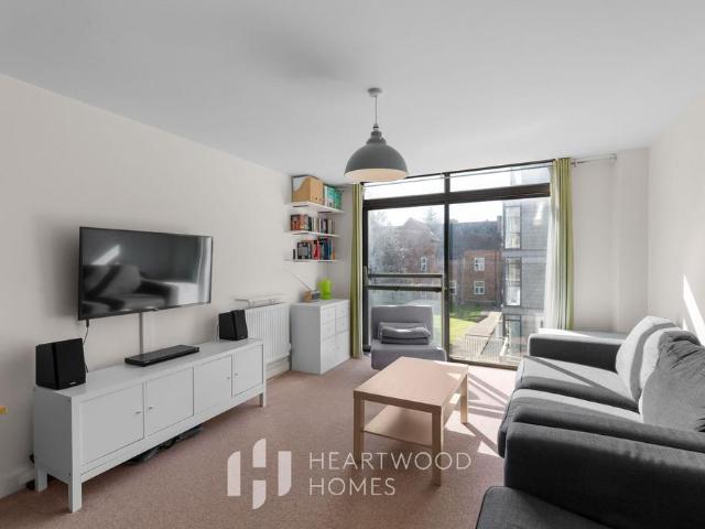 1 bedroom flat for sale