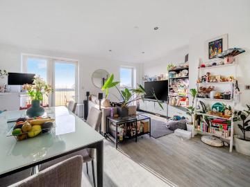 1 bedroom flat for sale