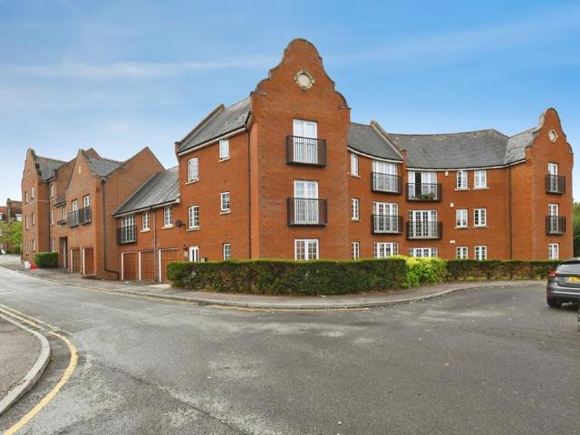 1 bedroom flat for sale