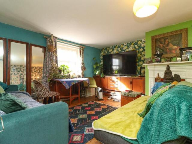 1 bedroom flat for sale