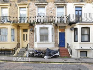 1 bedroom flat for sale