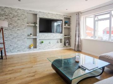1 bedroom flat for sale