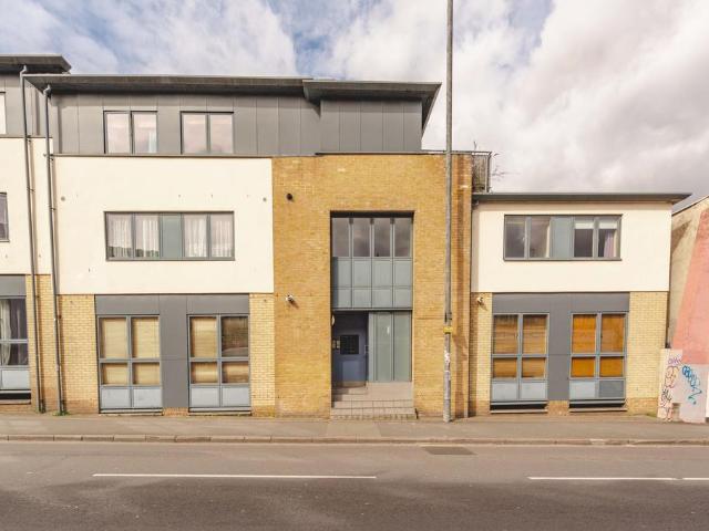 1 bedroom flat for sale