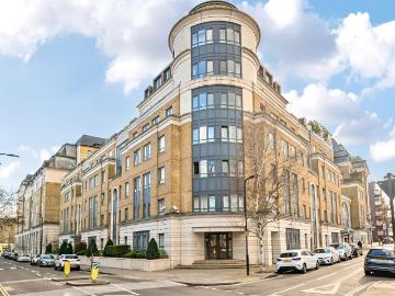 Flat for sale in South Hampstead - Lift