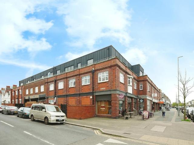 1 bedroom flat for sale