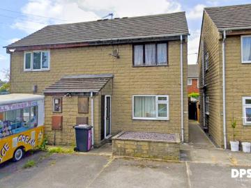 Leeds, West Yorkshire, North England - Equipped kitchen