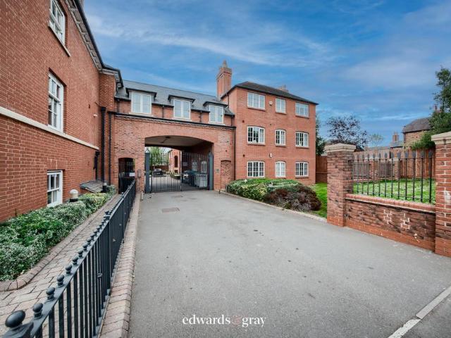 1 bedroom flat for sale