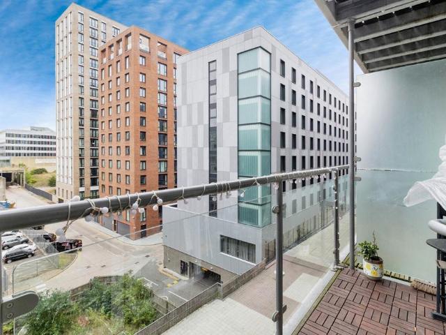 1 bedroom flat for sale