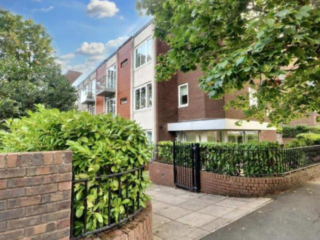 1 bedroom flat for sale