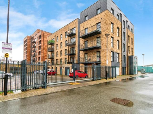 1 bedroom flat for sale