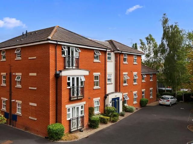 1 bedroom flat for sale