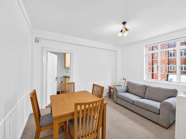 1 bedroom flat for sale