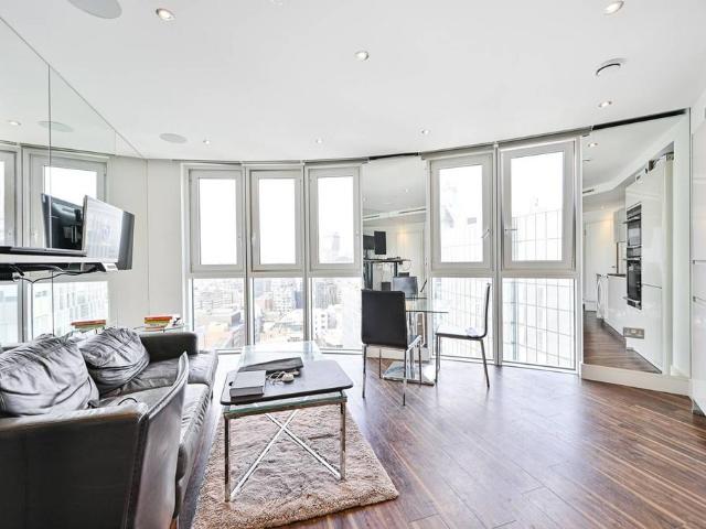 1 bedroom flat for sale