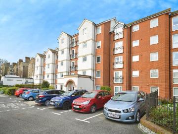 1 bedroom flat for sale