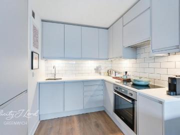 1 bedroom flat for sale
