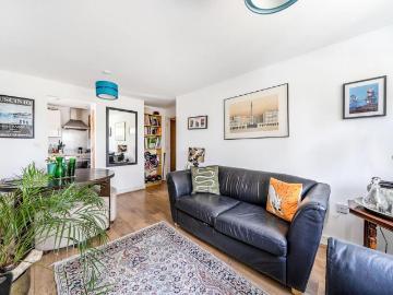1 bedroom flat for sale