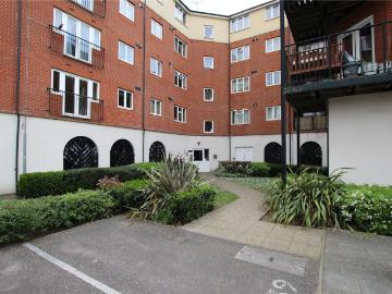 1 bedroom flat for sale
