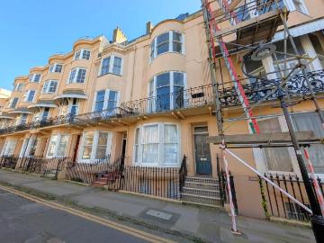 1 bedroom flat for sale